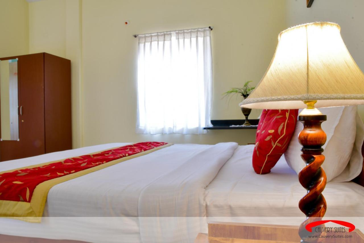 Cauvery Suites Madikeri Exterior foto